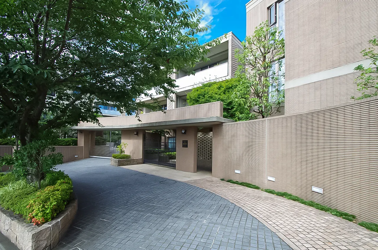 ハイコート山手パレ244南館 2階